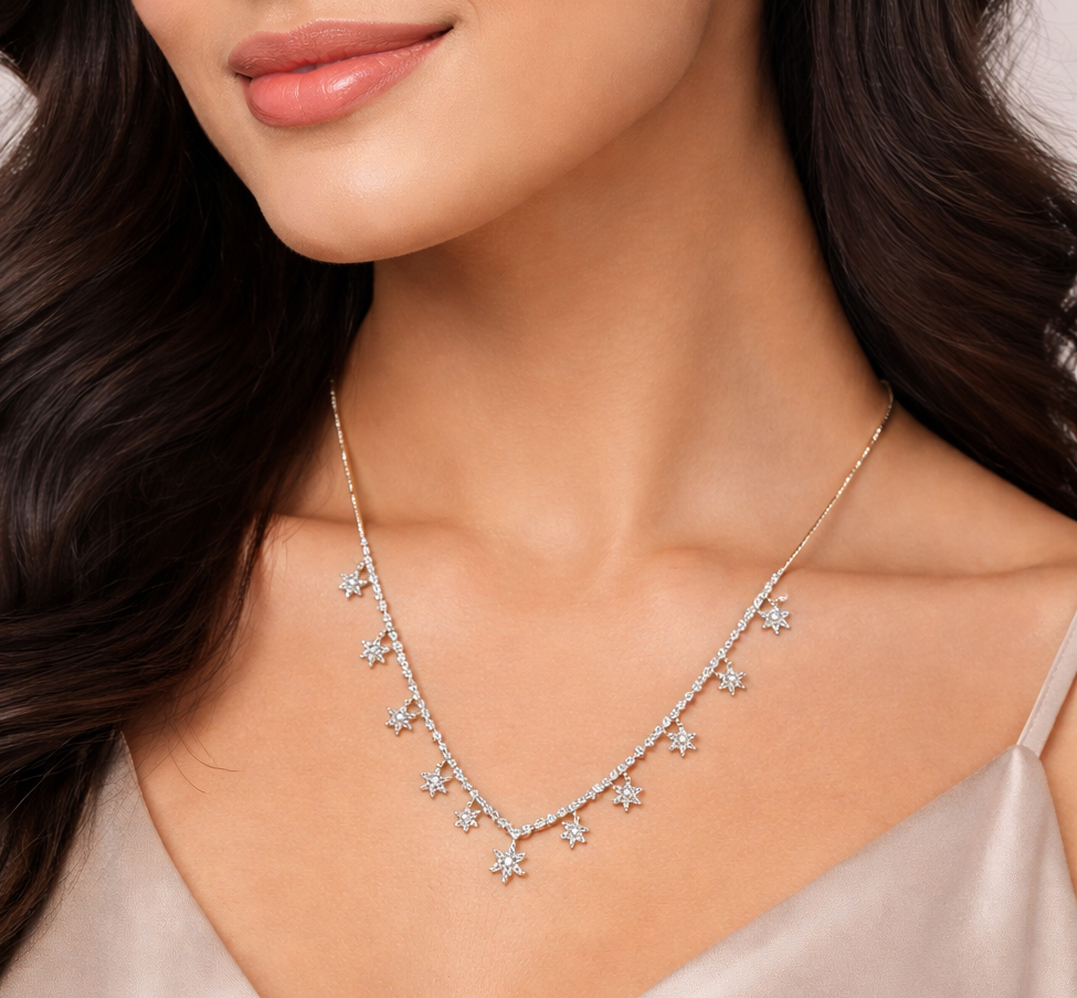 Catching Diamond Necklace