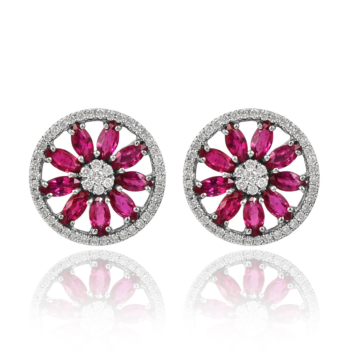 Shimmering Diamond Stud