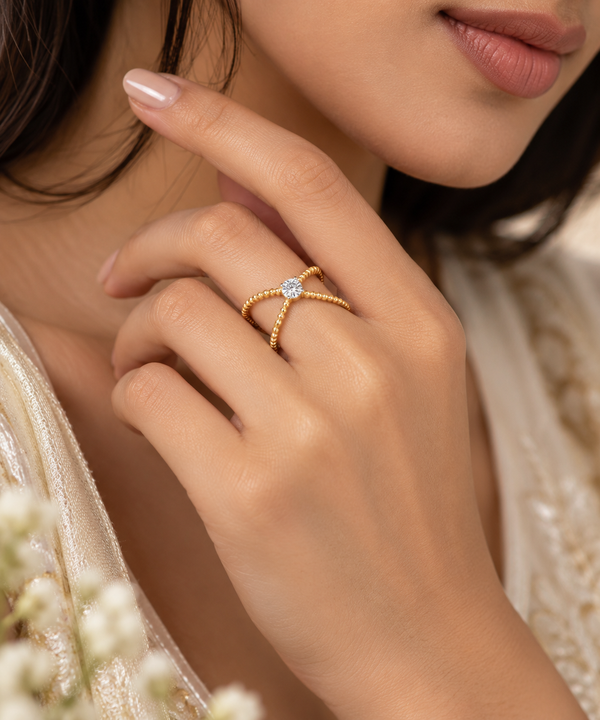 Divina Loop Ring